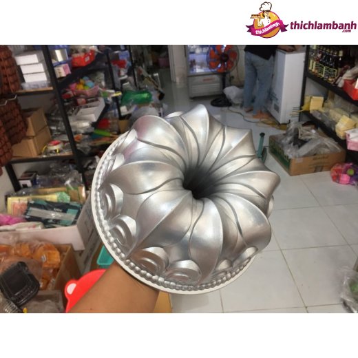 Khuôn Bundt 10 inch