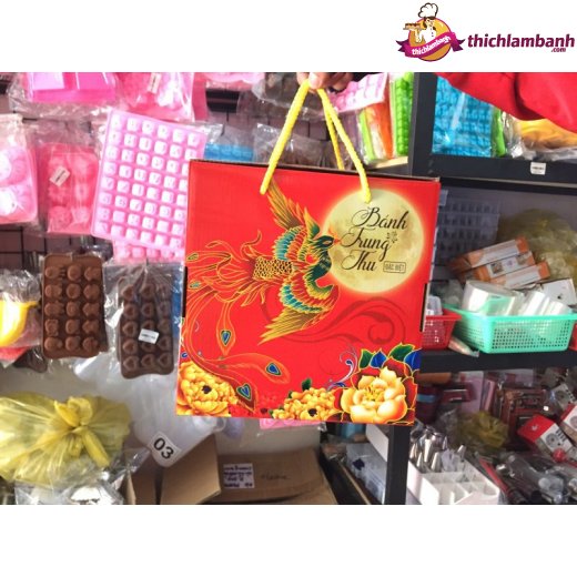 Hộp giấy trung thu 4 bánh dày Hộp giấy trung thu 4 bánh dày